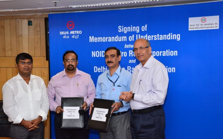 Noida Metro | NMRC Signs MOU with DMRC for Operation & Maintenance