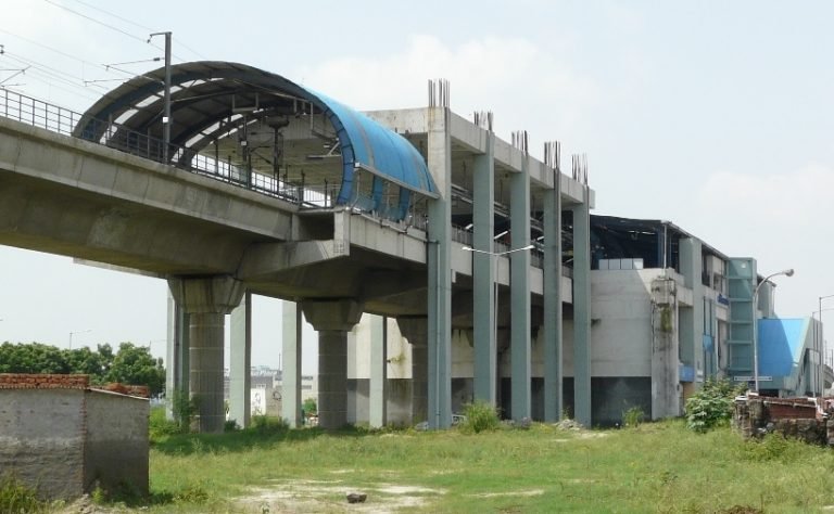 Noida Metro | NMRC completes about 70% metro rail project work