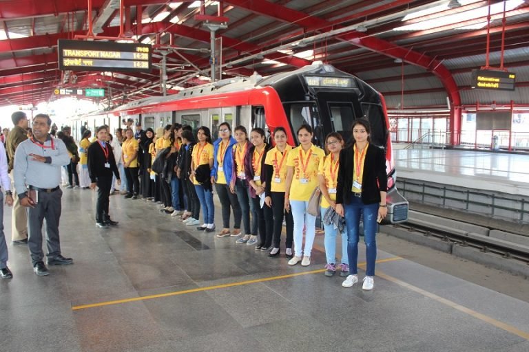 Lucknow Metro | LMRC organises an event on women safety in association with Women Helpline