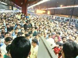 Delhi Metro Employees on Hunger Strike, gathered at Yamuna Bank Station Platform