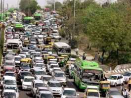 traffic congestion in South Delhi during peak hours
