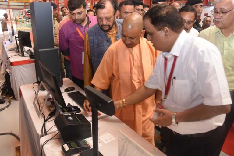 Lucknow Metro | Uttar Pradesh  inaugurates an exhibition on the occasion of Lucknow Metro Diwas