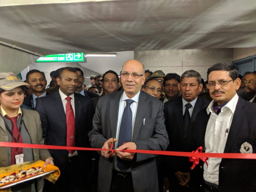 An exhibition documenting the 16 years of Delhi Metro was inaugurated by MD DMRC Dr. Mangu Singh at Rajiv Chowk Metro Station today 1