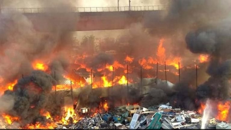 Fire at Delhi’s Kalindi Kunj, metro service affected