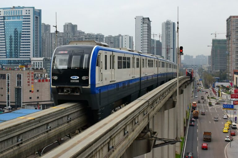 Arbitrator for Monorail dispute over cost, delays