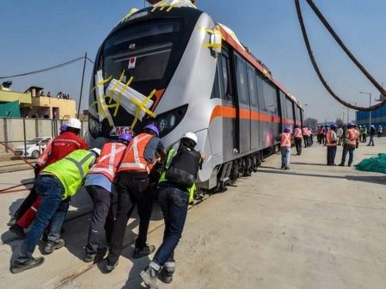 Kanpur, Agra district bodies to share Metro expenditure