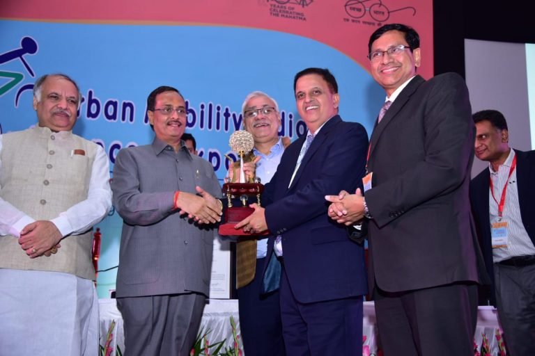 Uttar Pradesh Metro Rail Corporation (UPMRC) awarded as a best Mass Rapid Transit System at Urban Mobility India Conference 2019