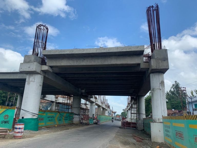 UP Metro creates history with first Double T-Girder Erection at IIT Kanpur Metro Station