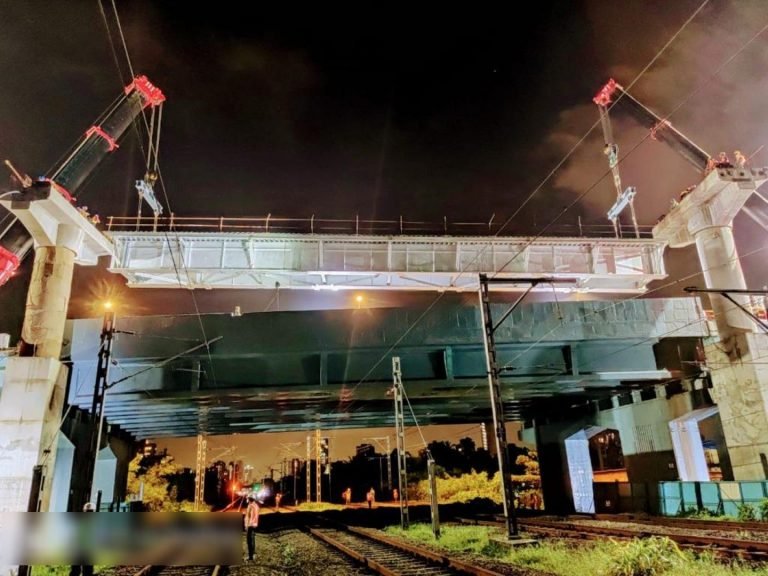 J Kumar Infraprojects unveils Girders for Mumbai Metro line 2A
