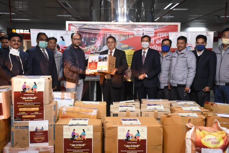 UPMRC’S Three Day Clothes Collection Drive ‘Odha Do Zindagi’ Receives Overwhelming Response