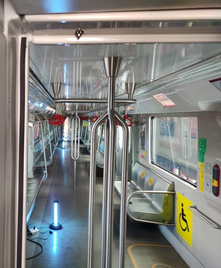 Lucknow Metro Becomes The 1st In India To Sanitise Entire Trains Using U-V Lamps