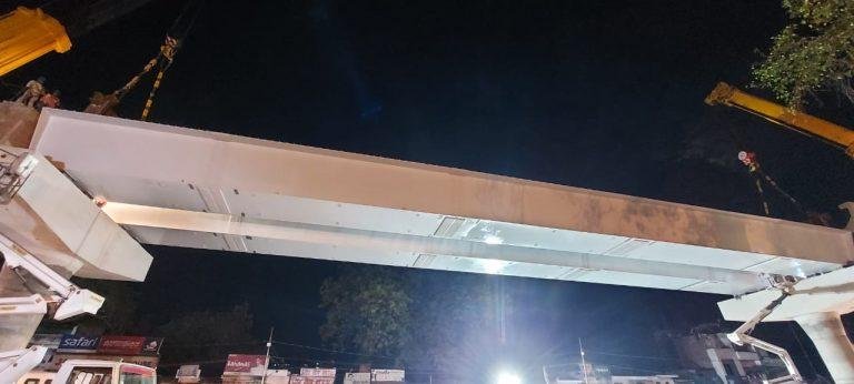 UPMRC Place Second Steel Girder at Rawatpur of Kanpur Metro