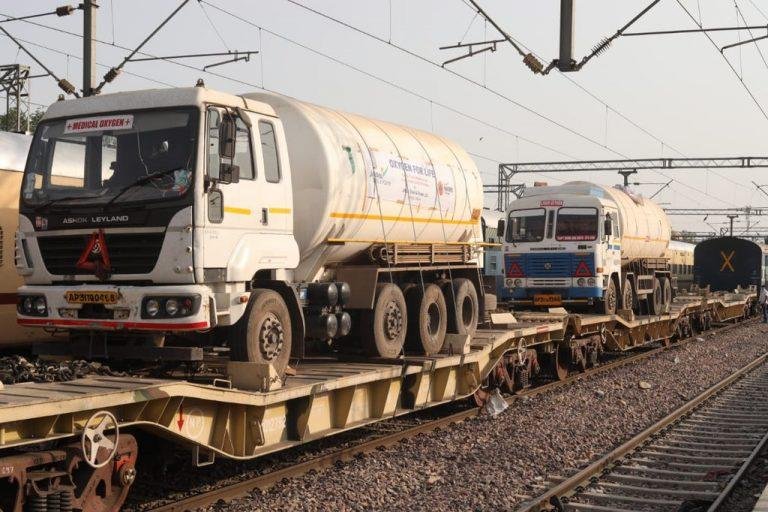Indian Railways delivers 1125 MT oxygen to various States battling corona crises