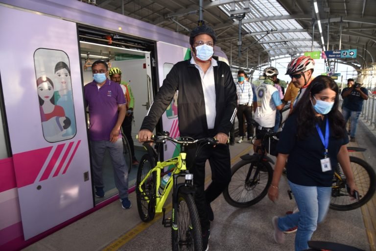 Multi-Modal Integration – Easy travel with a bicycle in a metro train