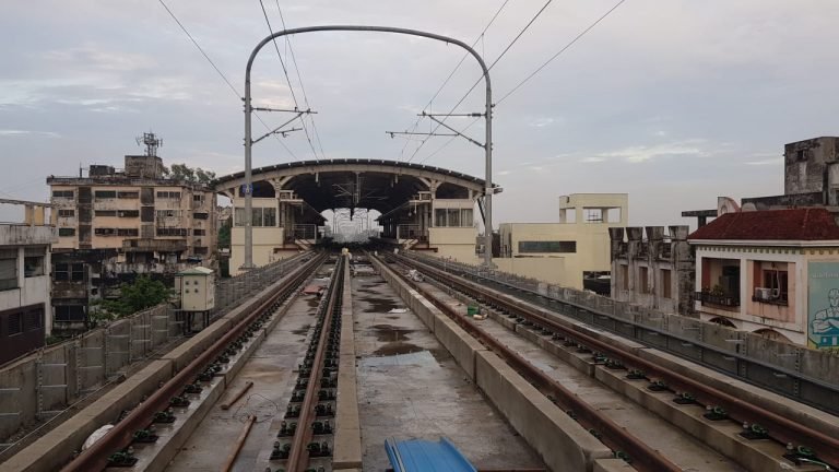 Around 75% of track laying completed on Reach II at Nagpur Metro