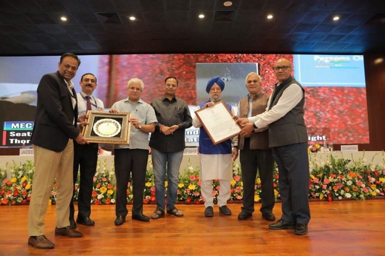 Delhi metro wins ‘Metro rail with the best passenger services’ award