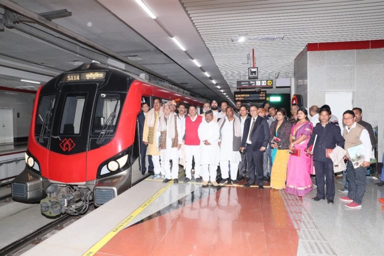 Uttar Pradesh’s Joint Committee on the Public Sector Undertakings and Corporations (2019-2020) Visits Lucknow Metro