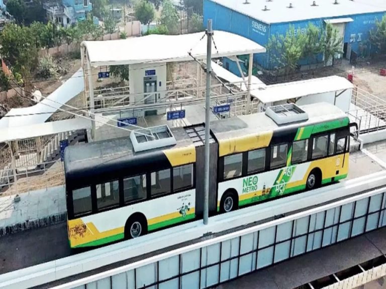 MahaMetro sets up Neo metro station and coach prototypes for Nashik project