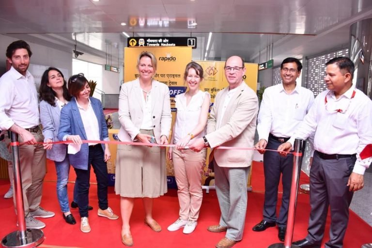 European Investment Bank team visits Kanpur Metro