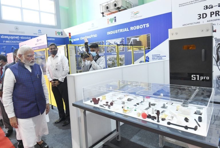 PM Modi inaugurates infra projects worth Rs 28,000 crore in Karnataka