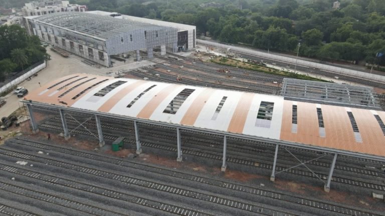 Construction of Agra metro inching toward a goal of attaining world-class metro rail system