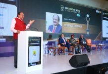 Maha Metro MD Dr Brijesh Dixit Presents Awards at Construction World Event Maha Metro MD Dr Brijesh Dixit Presents Awards at Construction World Event