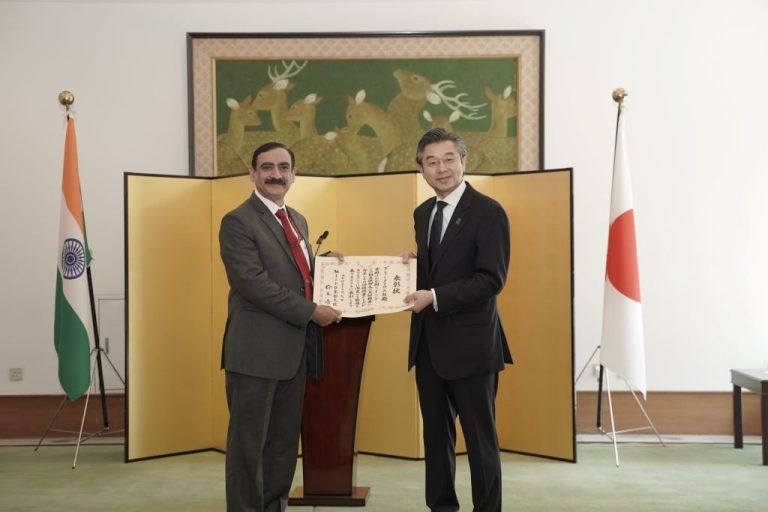 Delhi Metro honoured with prestigious certificate of comendation by Japanese Embassy