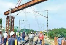 BMRCL starts Metro girder work near Baiyappanahalli BMRCL starts Metro girder work near Baiyappanahalli