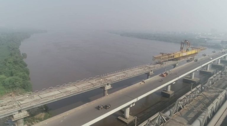 Construction of water viaduct of Mumbai metro completes