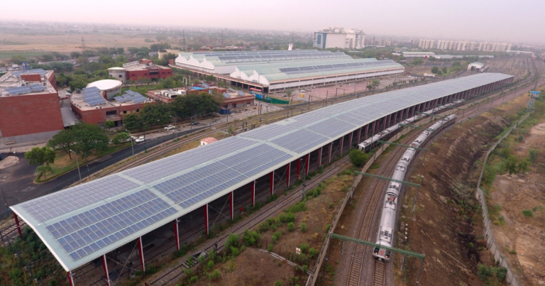 MMRDA to Install Rooftop Solar Panels at 30 Stations