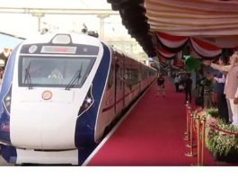 Hon'ble Prime Minister Shri Narendra Modi flags off New Vande Bharat Express in chennai
