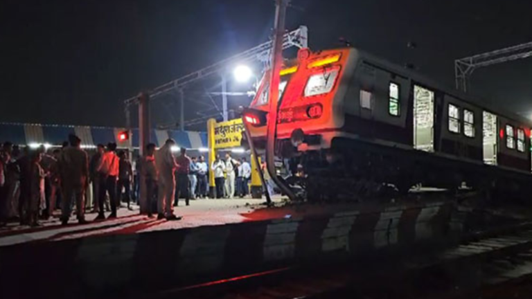 Mathura Train Accident: Train Climbs The Platform Leaving Track on Mathura Junction 