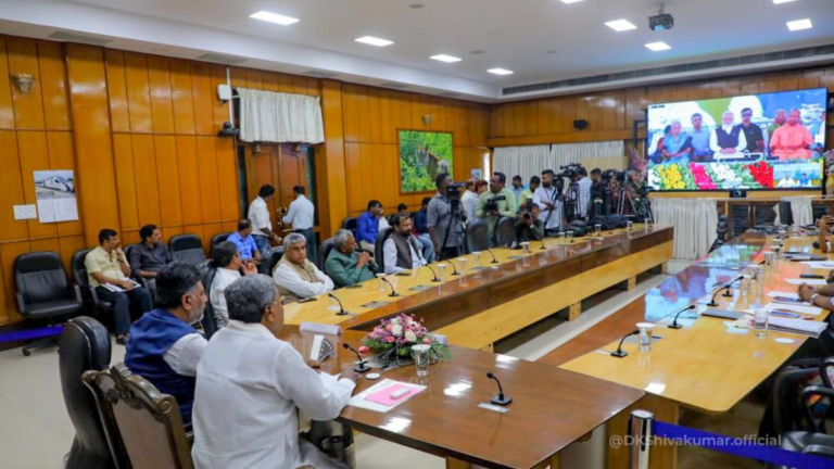 PM Modi Dedicates Two Stretches of Bangalore Metro to The Nation