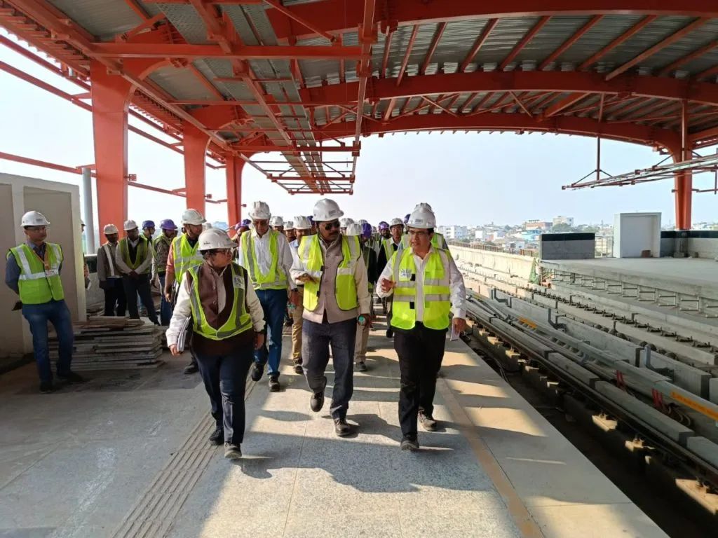 New MD Conducts Inspection on the Priority Stretch of the Bhopal Metro 2 Bhopal metro Insoection 02