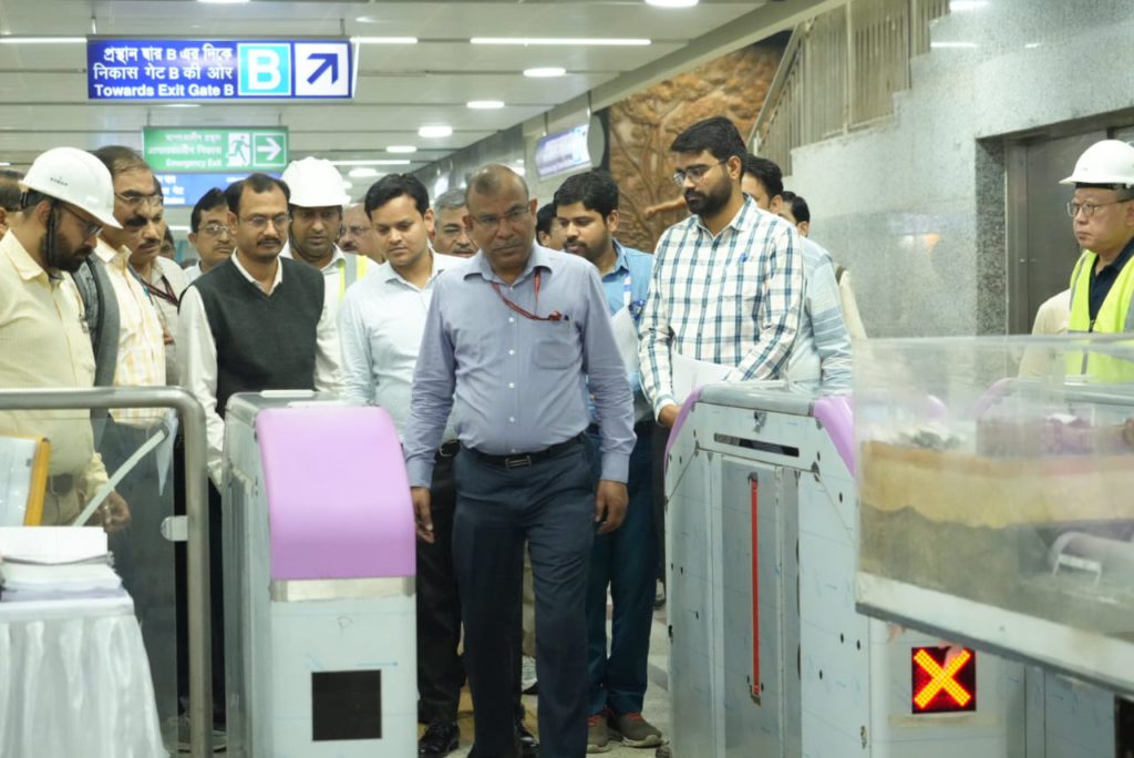 CMRS Inspection of Kolkata Metro 04