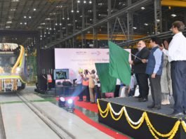 Shri Vinay Kumar Singh, MD NCRTC and Mr. Olivier Loison, MD, Alstom India and the management committee of NCRTC at the flag off.