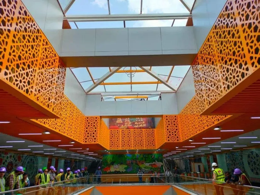CMRS Completes Safety Inspection for Agra Metro’s Priority Corridor 4 Snapshots of Taj Mahal Station's concourse and platform levels