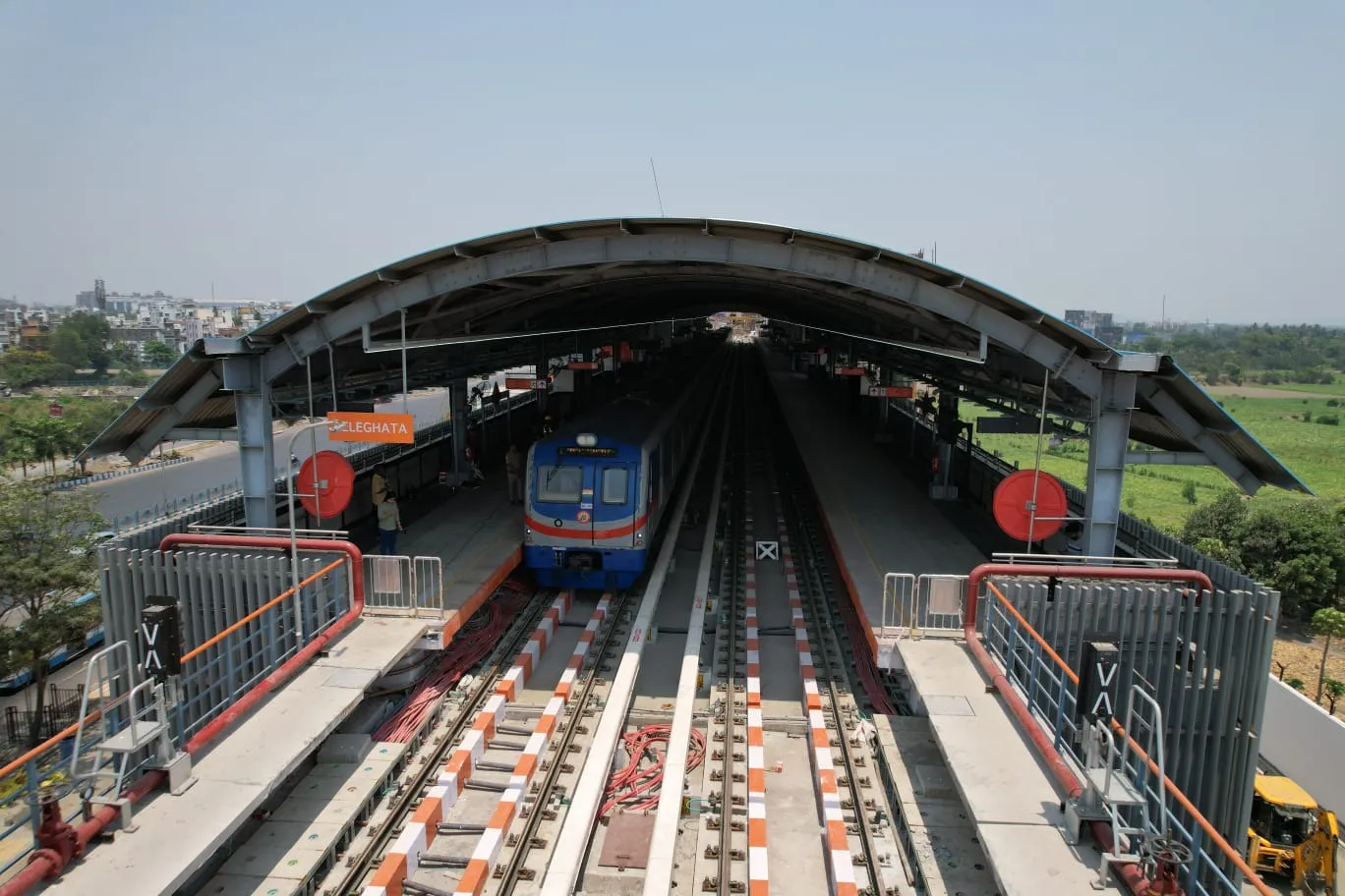 Kolkata Metro Conducts Trial Runs on New Orange Line Stretch 2 GMLBQJEXUAAg3Fm