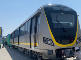 Driverless train for the yellow line.