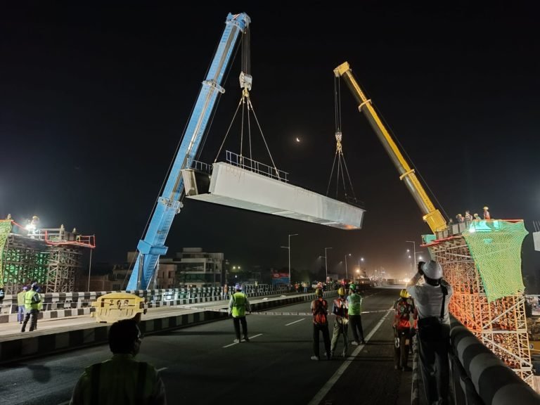 Kanpur Metro: KPIL Successfully Erects Steel Girders over Naubasta Flyover
