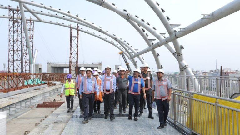 RRTS Corridor: NCRTC Managing Director Inspects Meerut South – Sarai Kale Khan Stretch