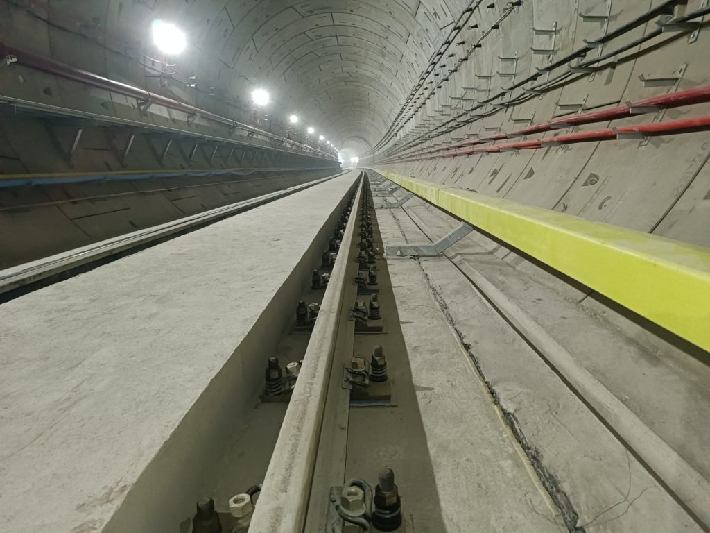 Third Rail Installation completed in Nayaganj Section of Kanpur Metro