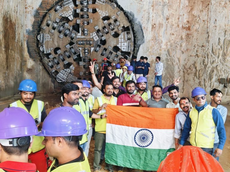 TBM-1 Achieves Breakthrough at Chhatarpur Mandir Station of Delhi Metro’s Golden Line