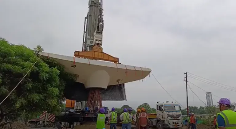 1st Pier Cap Launched  For Kanpur Metro’s Line 2 