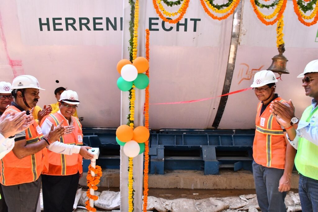 KPIL Deploys 1st TBM For Underground Section of Kanpur Metro Line 2 2 GZ8CNhEWoAAT6bE 1 1