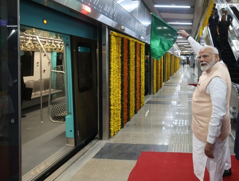 PM Modi Shows Green Light To Mumbai Metro Line 3 (Aarey Colony-BKC) 