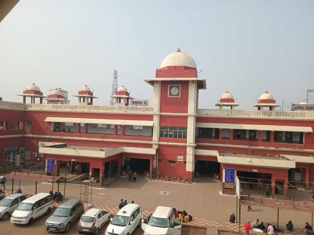 Lucknow Kanpur Suburban Railway: Connecting Urban Centers In Uttar Pradesh 2 202402151102313431370