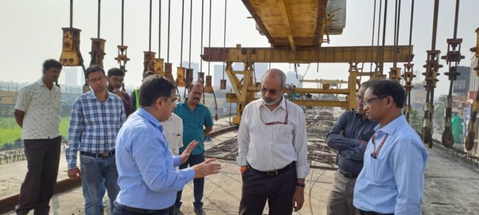 GM Inspects Kolkata Metro's Victoria Station at Purple Line