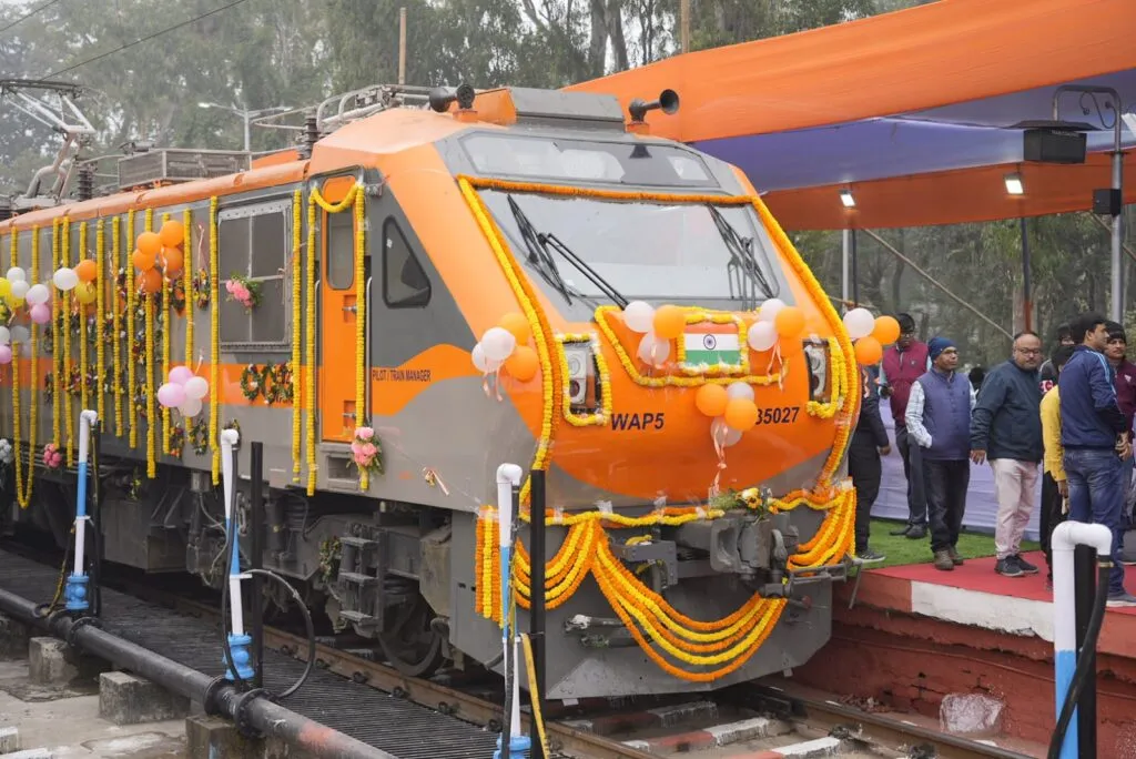 Year-End Review: Analysing The Growth of the Rail Transportation Sector in FY 2024 12 GCkd8xzbMAAZbT 1