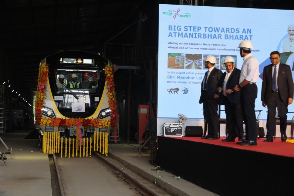 Titagarh Delivers First Train Set For Bangalore Metro Yellow Line 1 GgmI9BTbkAAPjlo
